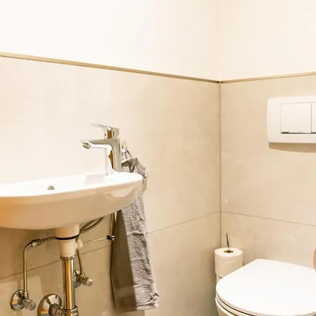 شقة بنسيون أبارتيمنتس ألبنبليك ماريا ألم ام شتاينر