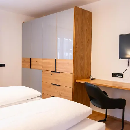 ペンション アルペンブリック * マリア・アルム・アム・シュタイナーネン・メアー