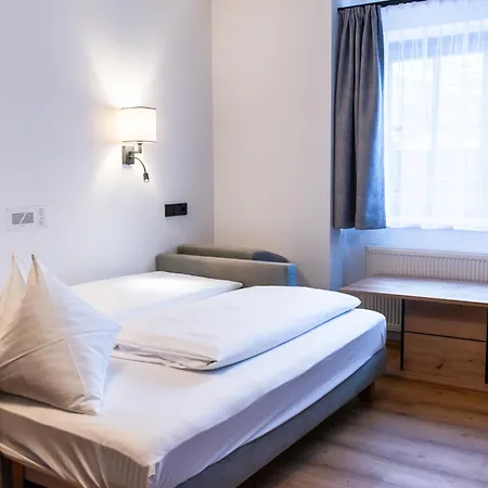 بنسيون أبارتيمنتس ألبنبليك *