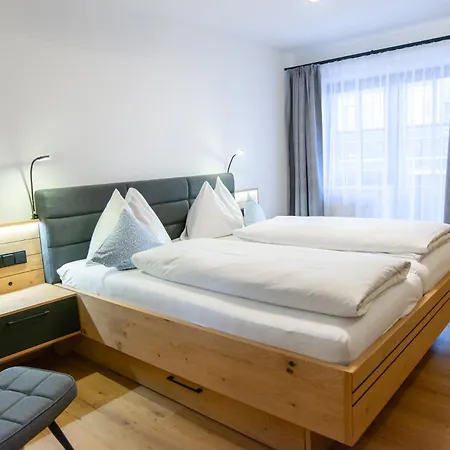 ペンション アルペンブリック * マリア・アルム・アム・シュタイナーネン・メアー