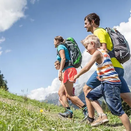 شقة بنسيون أبارتيمنتس ألبنبليك