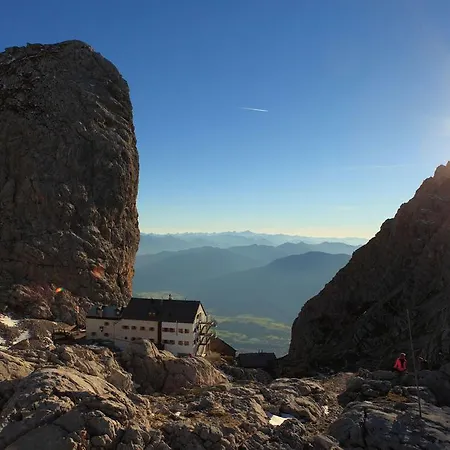 アパート ペンション アルペンブリック