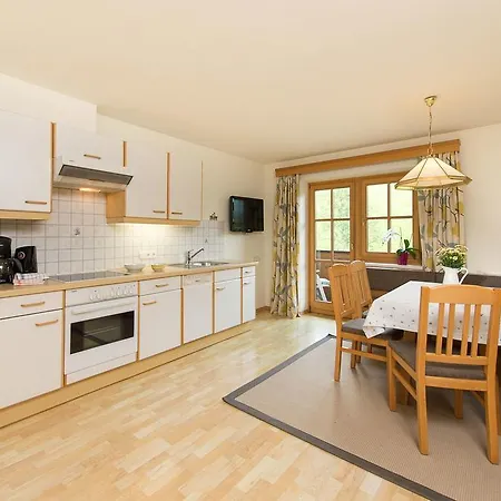 شقة بنسيون أبارتيمنتس ألبنبليك ماريا ألم ام شتاينر